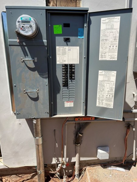 Circuit Breaker in Mesa, AZ (1)